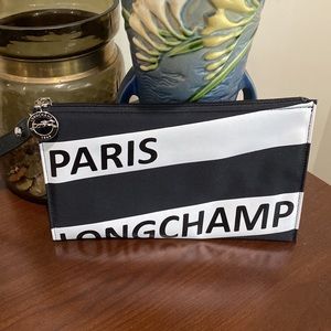 Long Champ pouch/wristlet